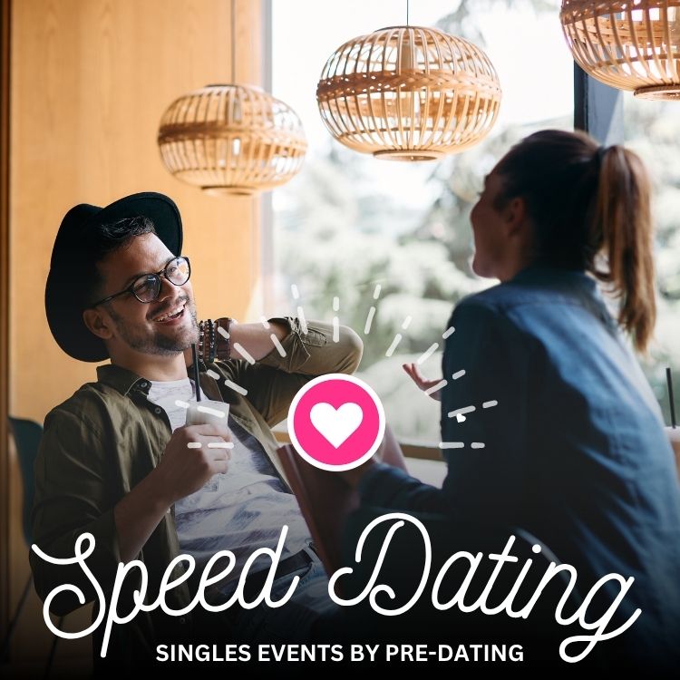 Cincinnati attendees of Speed Dating in Ohio enjoying the event!